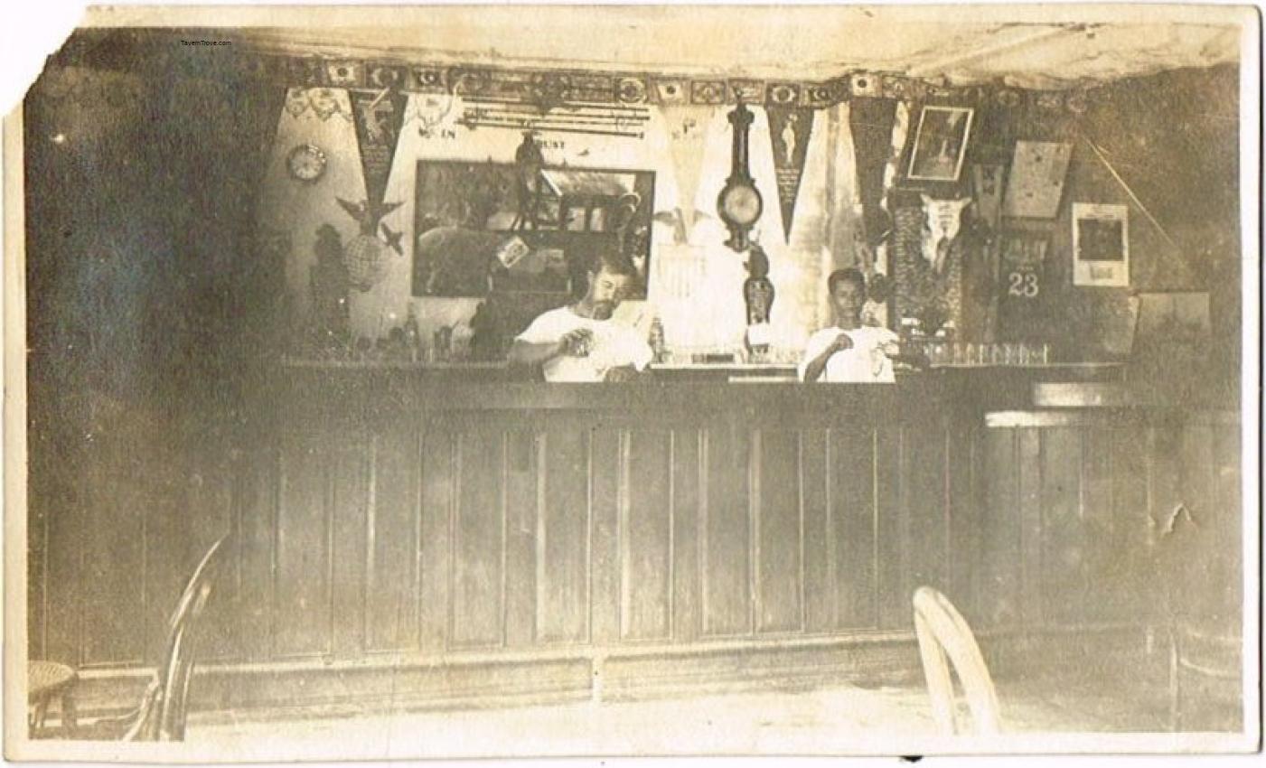 1930s Bar
