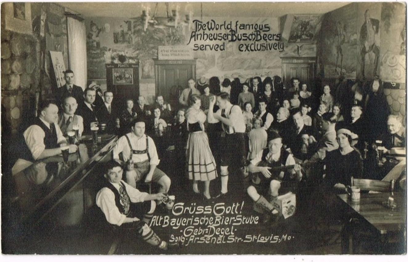 Budweiser Served Exclusively Alt Bayrische Bier Stube