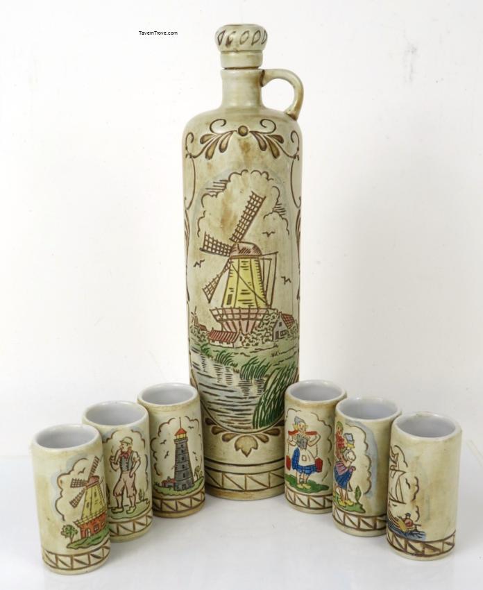 Budweiser Blue Hollanda 13½ Inch Decanter Set
