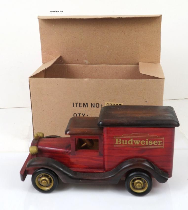 Budweiser Wooden Truck Vintage Editions 9333B Trinket Box