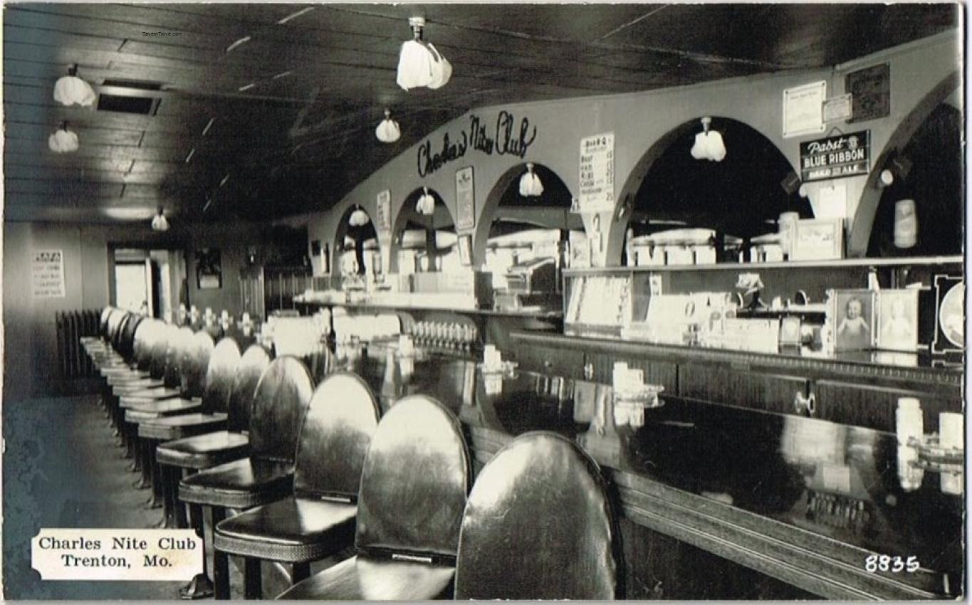 Charles Nite Club Interior Pabst TOC & Signs Trenton Missouri