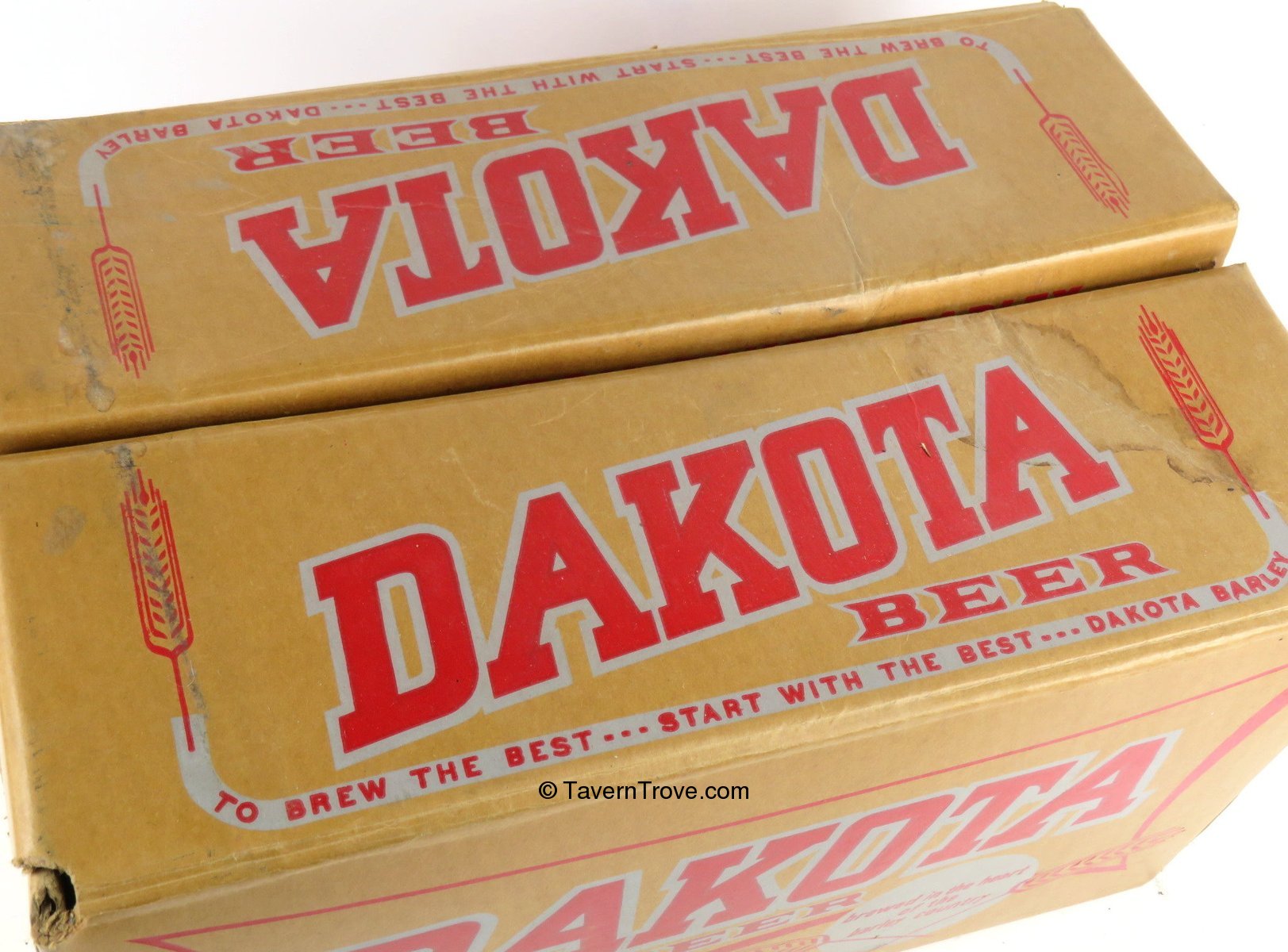 Item 99272 1963 Dakota Beer Case Box
