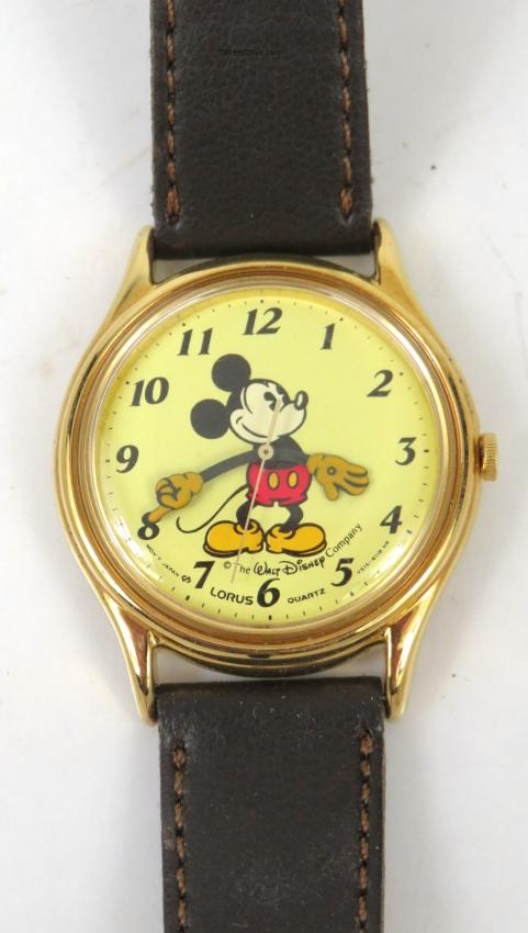 Disney Mickey Mouse Lorus Quartz Mens