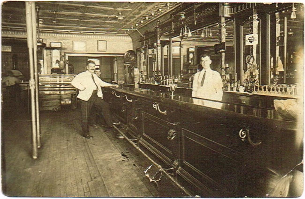 McCormick Brewery Charger/Schaefer Chipped-Edge Glass Sign Saloon Interior