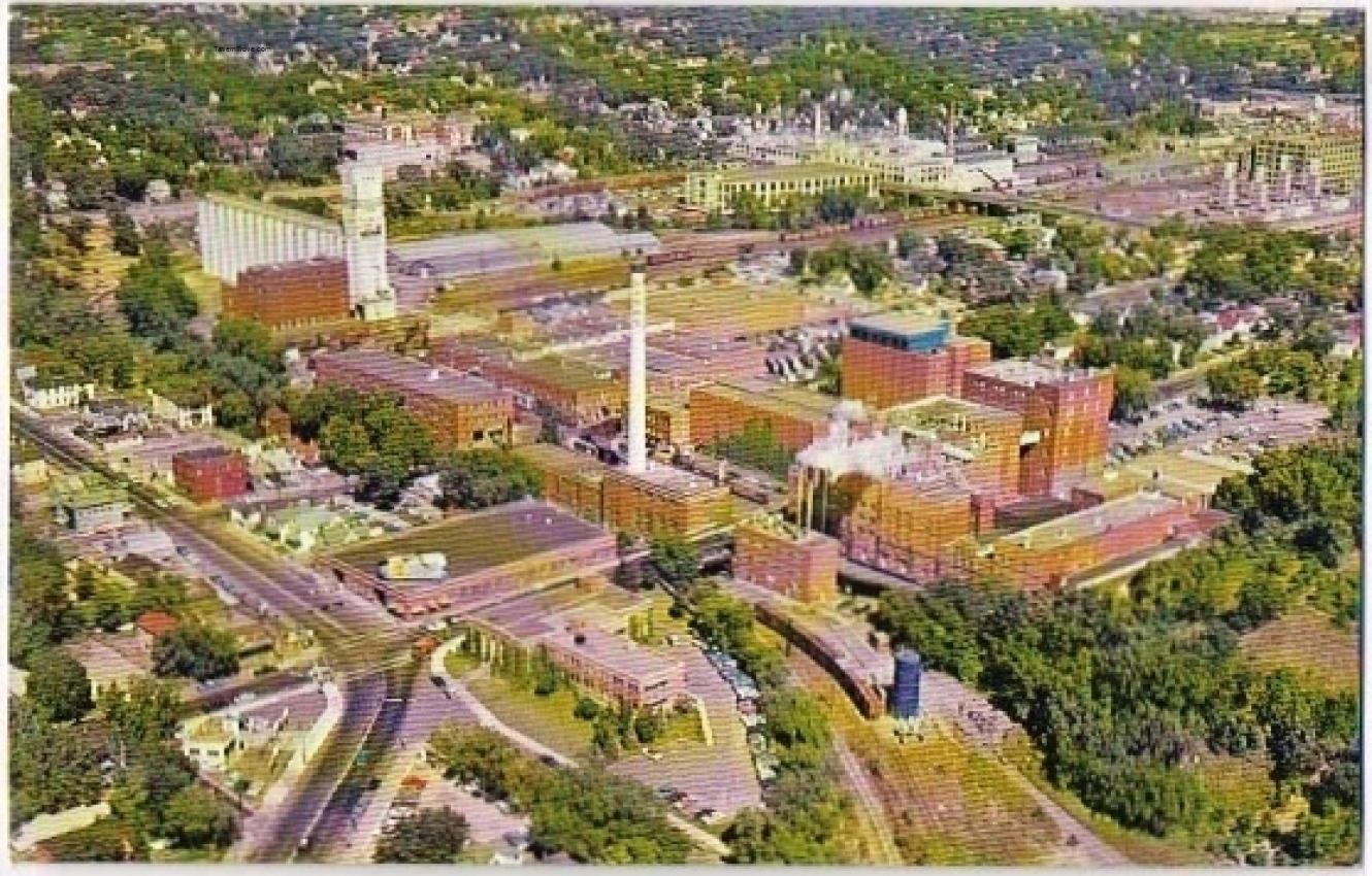Hamm's Brewery Factory Scene