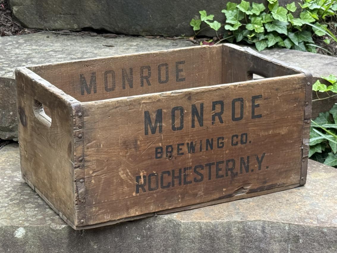 Monroe Brewing Co. Beer Crate With Dividers