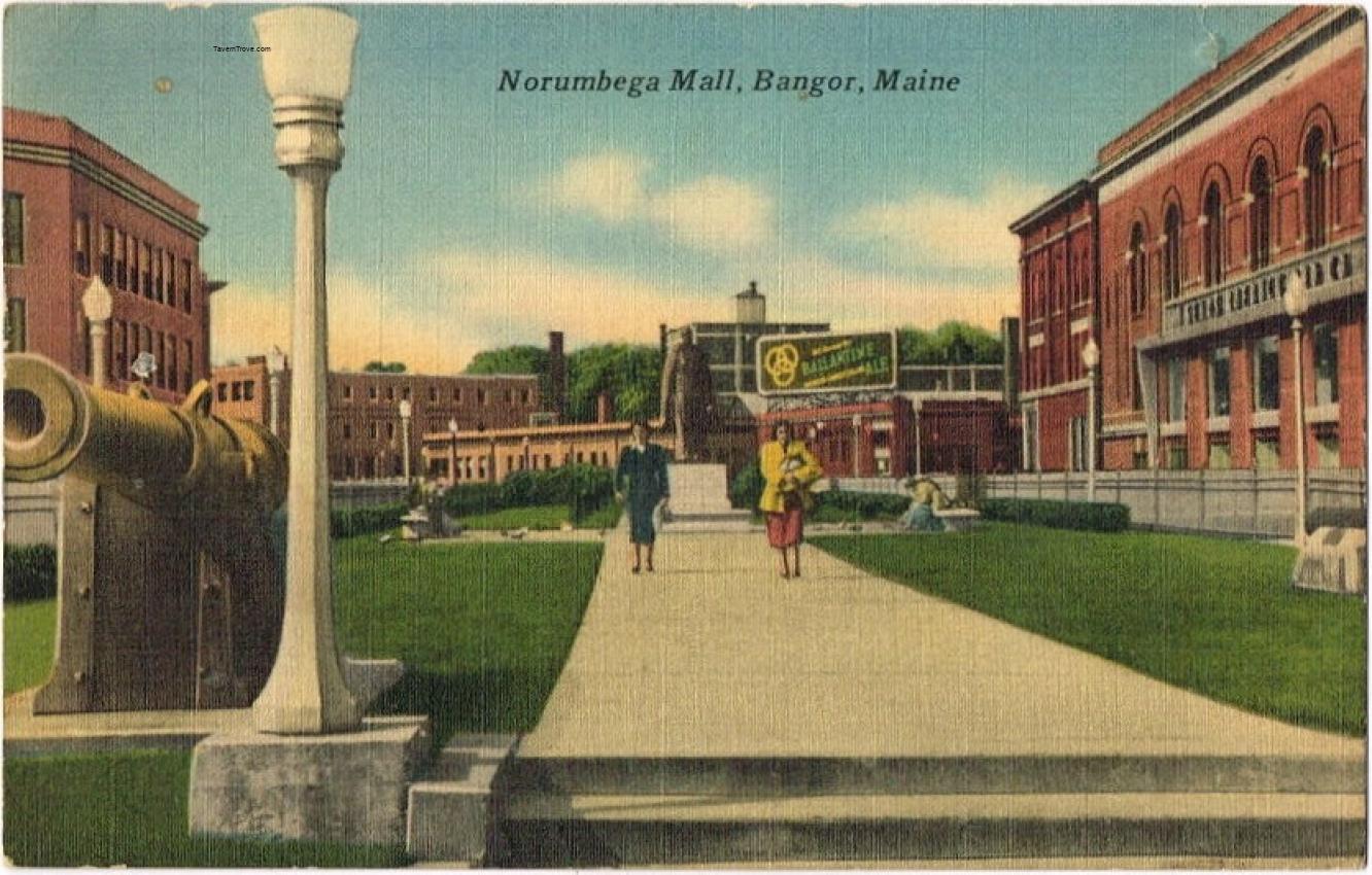 Ballantine Sign at Norumbega Mall, Bangor Maine