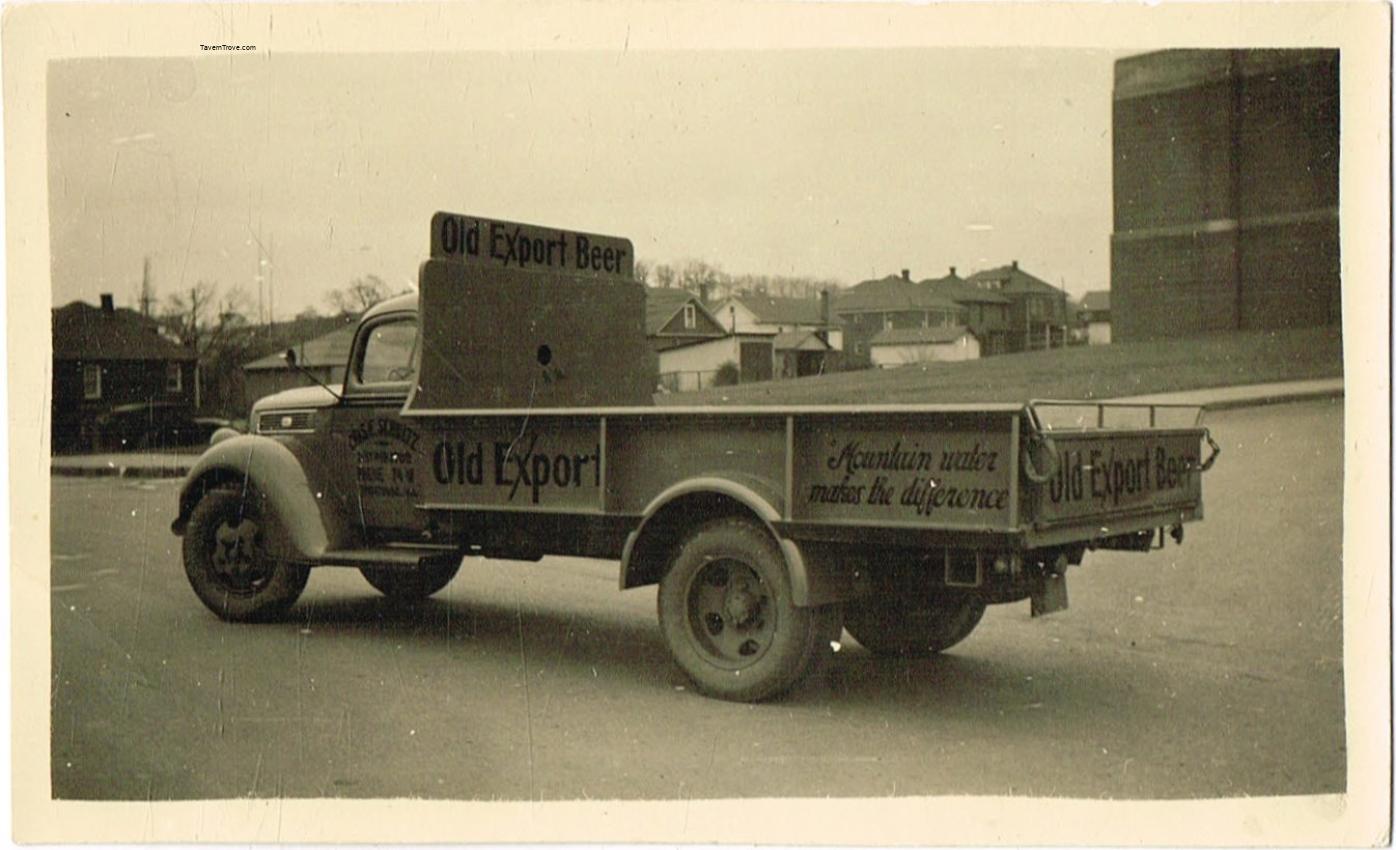Old Export Beer Delivery Truck