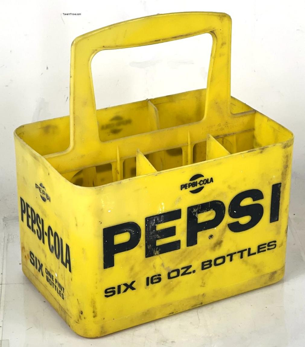 Item 103621 1968 PepsiCola Plastic Returnable Bottle Crate Sixpack