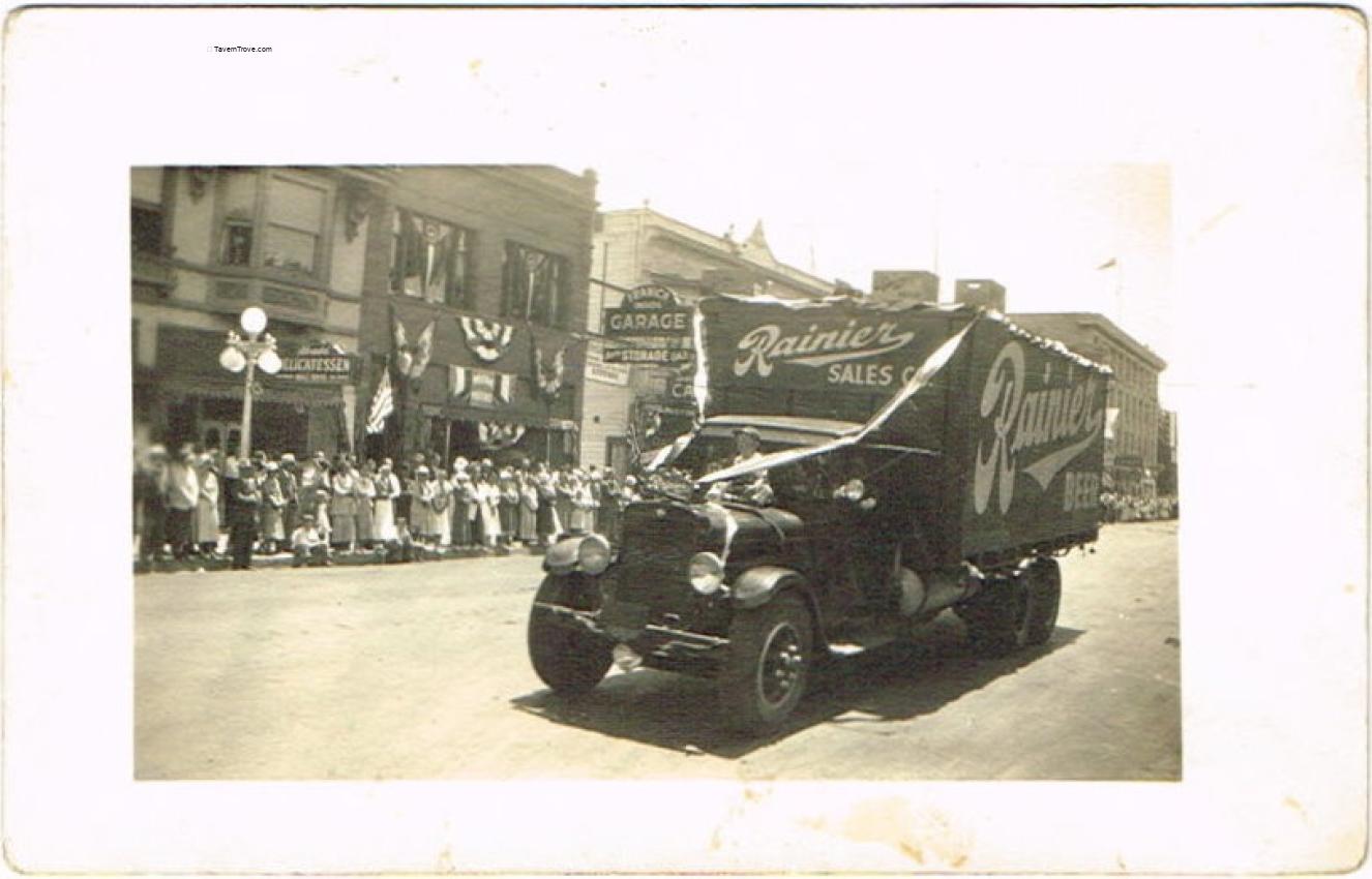 Rainier Beer Delivery Truck In Parade