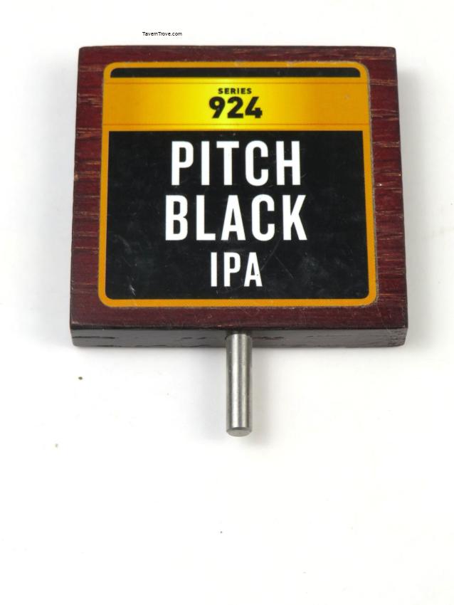 Widmer 924 Pitch Black IPA