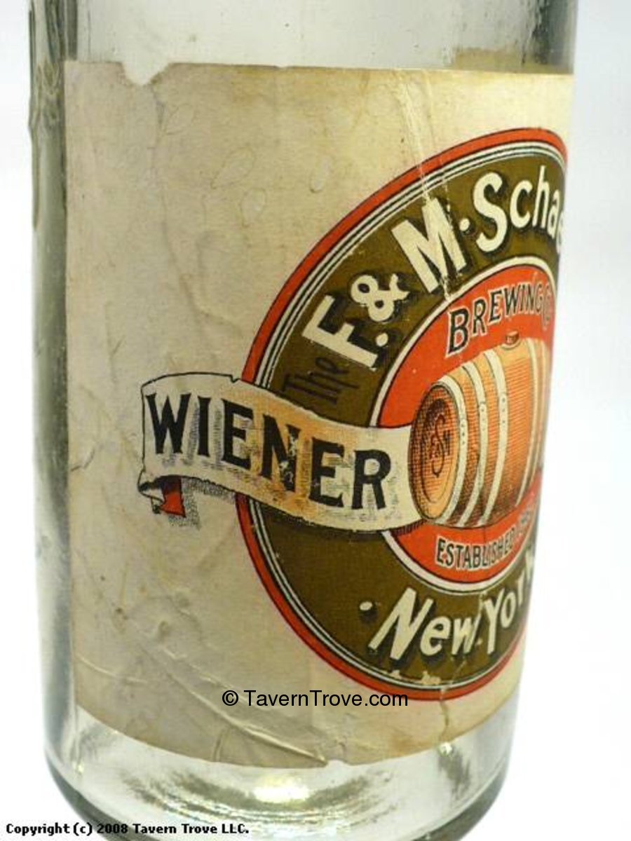 Item 34524 1908 Wiener Beer Bottle