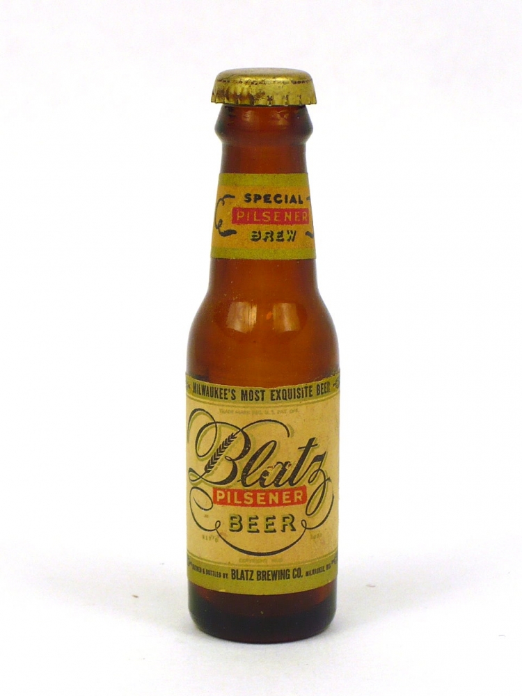 Item 57726 1949 Blatz Pilsner Beer Mini Bottle