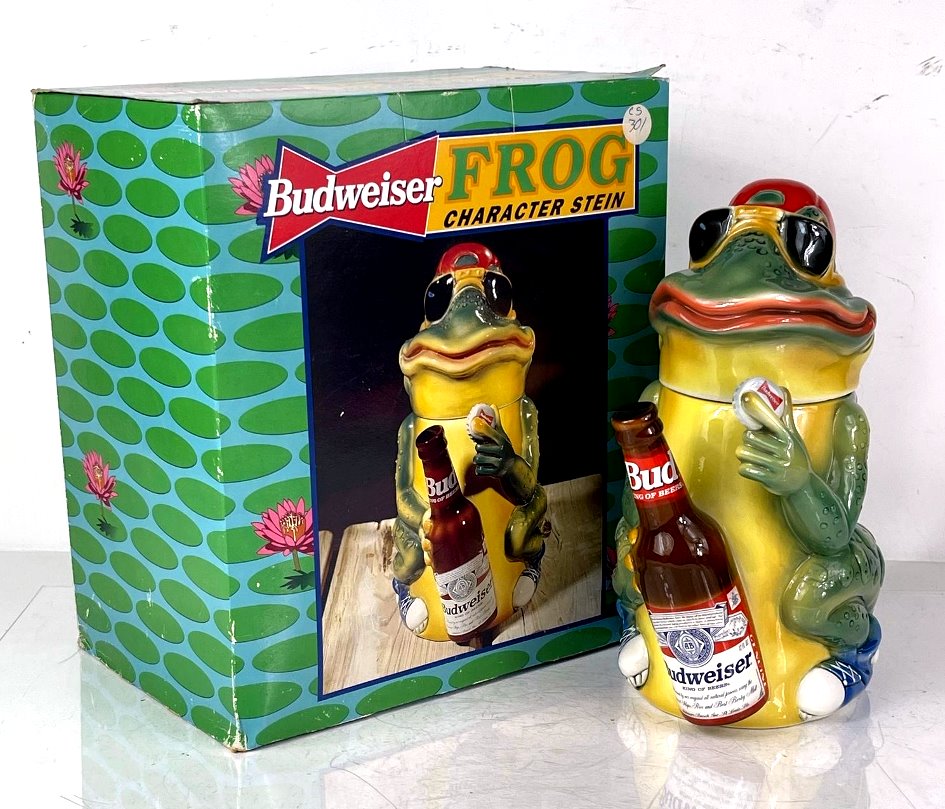 Item #37000 1996 Budweiser Frog Character Stein CS301